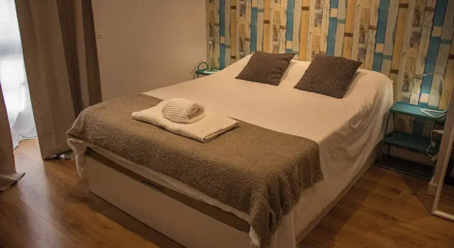 Casa Letran GuestHouse, Забронировать Хостел Хостелы Малаги, рядом с Музей Кармен Тиссен, Хостел