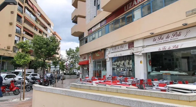 2F MTR - Marbella Temporary Rent 3bedrooms Old Town, Забронировать Апартаменты/квартира Отели Марбелья с бассейном, рядом с Музей гравюры, Бассейн