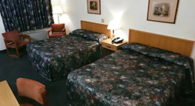 Четырёхместный семейный номер Standard Sunset Inn