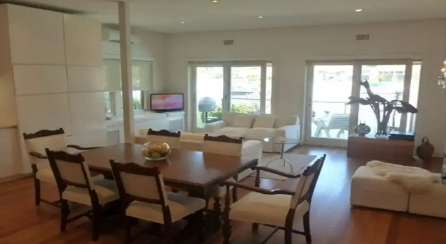 Waterfront Kirribilli Apartment - NS181, Забронировать Апартаменты/квартира Киррибилли Сидней, рядом с Cremorne Point to Mosman Bay Walk