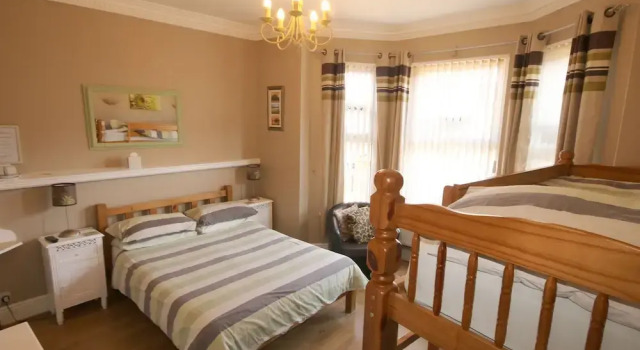 Семейный номер Standard Цокольный этаж The Courtyard Guest House