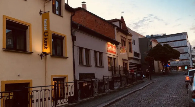 Hotel U kone, Rezerwuj Hotel Hotele w Central Bohemia z parkingiem, Parking