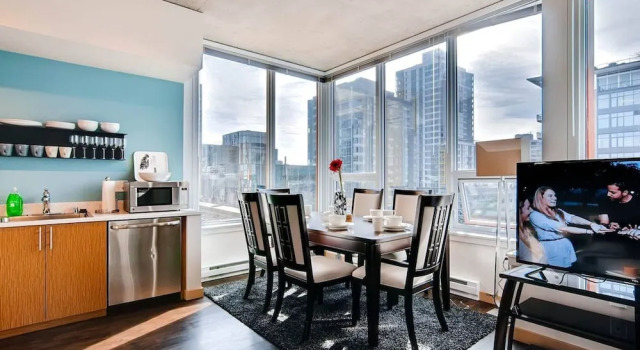 1 Location 2BR Across From Space Needle -vr1, Забронировать Апартаменты/квартира Сиэтл штат Вашингтон, рядом с Seattle Great Wheel