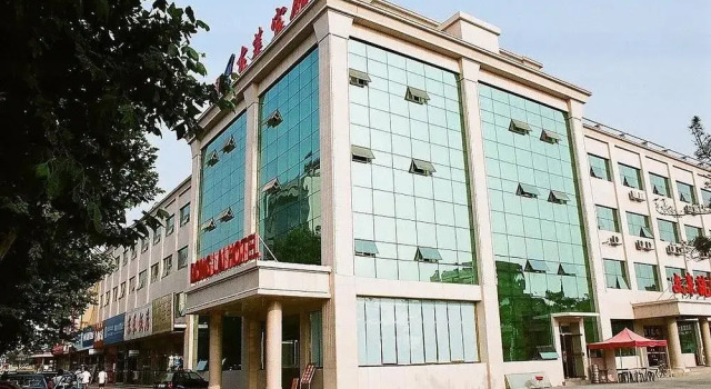 Donglai Hotel, Prenota Hotel Hotel a Shandong con parcheggio, Parcheggio