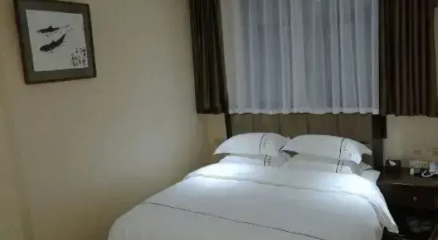 Guangyuan Empress Hot Spring Hotel, Book Hotel Hoteller i Lizhou med pool, Swimmingpool
