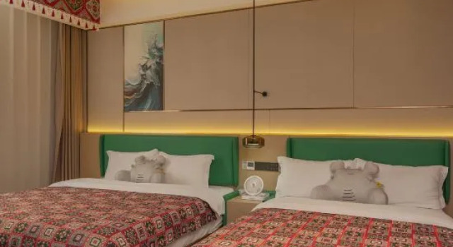 Люкс Business Fujiliya Hotel Kashgar Ancient City People's Square Branch