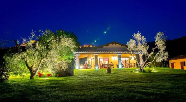 Agriturismo Mulin di mezzo, Забронировать Отель Отели Озера Больсена с бассейном, Бассейн