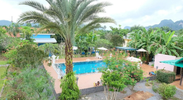 Четырёхместный люкс OYO 967 Andathien Pool Villa Aonang