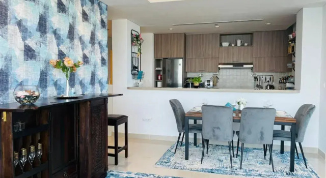 Апартаменты LUXURY 2 Bedroom Apartment in GATEWAY Residence