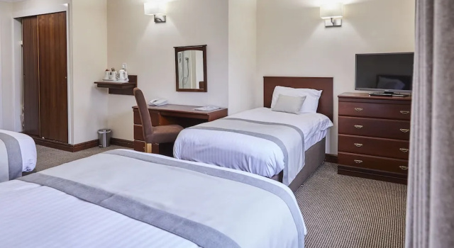 Четырёхместный номер Standard Appleby Inn Hotel