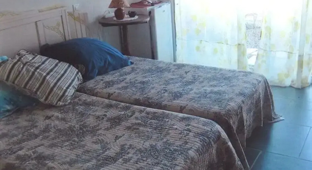 B&B Chez Rose-Marie, Забронировать Отель «постель и завтрак» Отели Везон-ла-Ромен с парковкой, рядом с Археологический музей Théo Desplans, Парковка