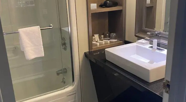 Четырёхместный номер Standard Auberge Godefroy