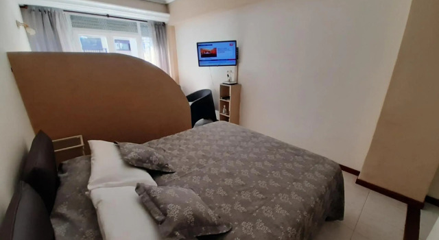 MARyMAR alquiler DEPARTAMENTO vacacional a 2 cuadras del mar para 2 personas en La Perla en Mar del Plata, Rezerwuj Hotel La Perla 