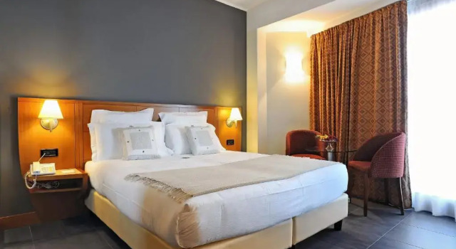 Двухместный номер Classic с частичным видом на море Grand Hotel Diana Majestic