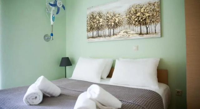 Коттедж с 2 комнатами Green Apartment in Leptokaria