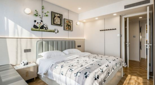 Двухместный люкс с 2 комнатами Kaiman Top Floor High Altitude Hotel (Taikoo Li Branch)