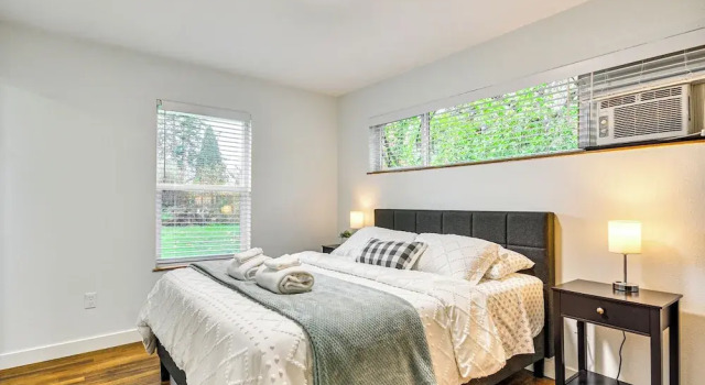 Коттедж Modern Home w/ Spacious Yard in Beaverton!