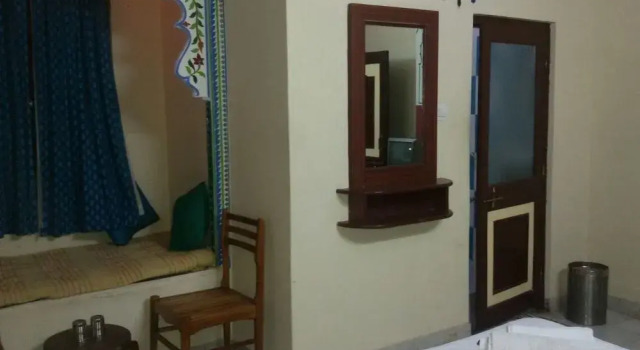 OYO 22442 Lake View Guest House And Restaurant