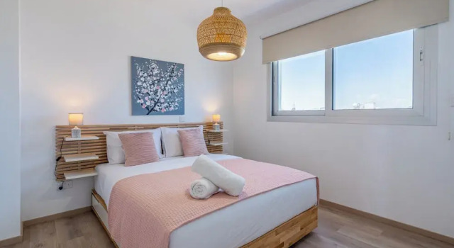 Апартаменты Harmonia 2-BR Apt W Pool in Livadia