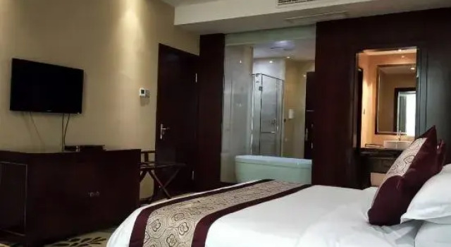 Люкс Deluxe Donghua Hotel