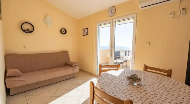 Апартаменты с 2 комнатами с балконом и с видом на море Apartments Matić