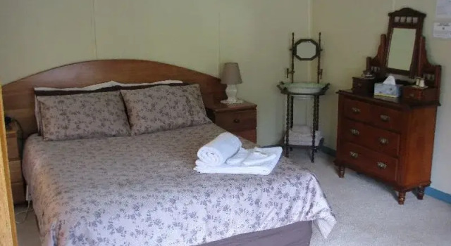 Glenbrook House and Cottage, 预订 度假屋 彭古因 塔斯马尼亚