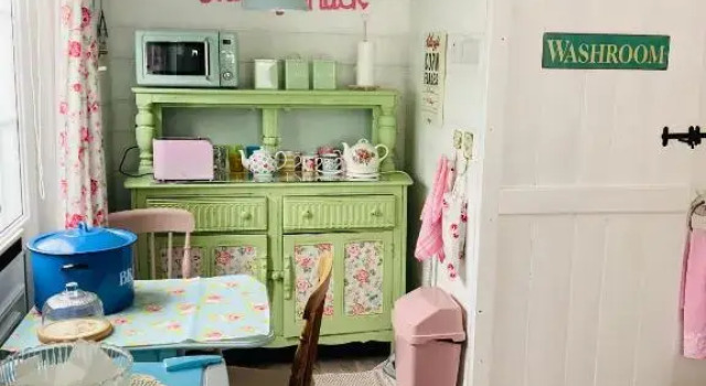 Shabby Shack Near Charlestown & the Eden Project (Adults Only)