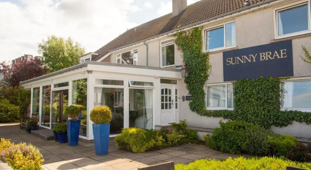 Sunny Brae Bed & Breakfast, Забронировать Отель «постель и завтрак» Нэрн Moray Firth, рядом с Пляж Нэрна