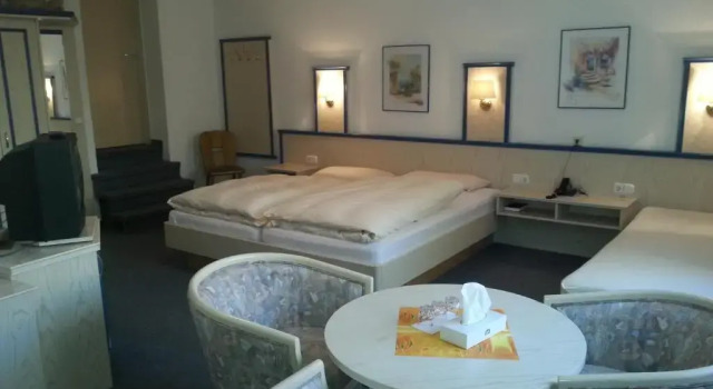 Четырёхместный номер Standard Hotel Rückert