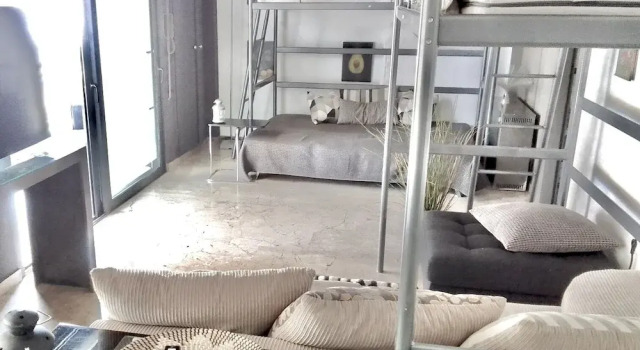 Impeccable 3-bed Apartment in Athens