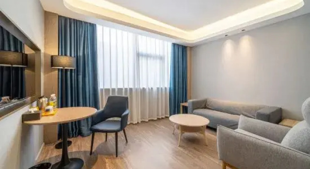 Люкс Deluxe 7Days Premium Hotel (Boluo Yuanzhou Town)