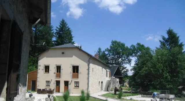 La Roussilhe, Book Hotel Sousceyrac-en-Quercy 