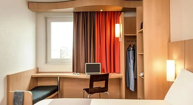 Трёхместный номер Standard Hotel Ibis Paris Porte de Bagnolet