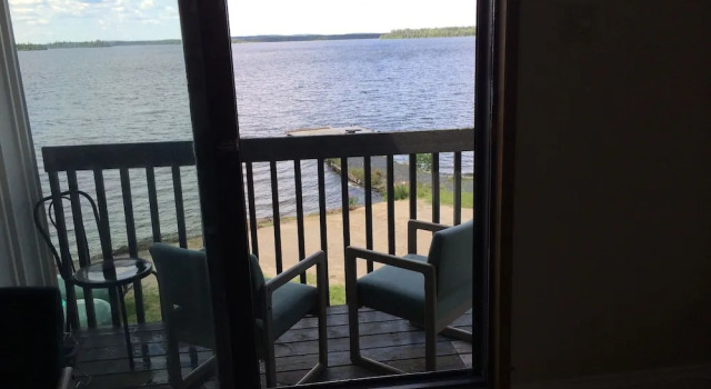 Апартаменты Pickle Lake Hotel