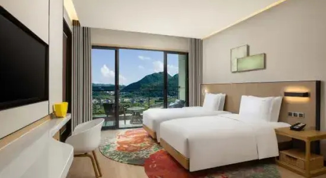 Четырёхместный люкс с 2 комнатами Holiday Inn Resort Guiyang Qingyan by IHG