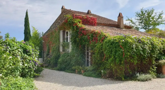 Коттедж Mas de la Petite Jeanne