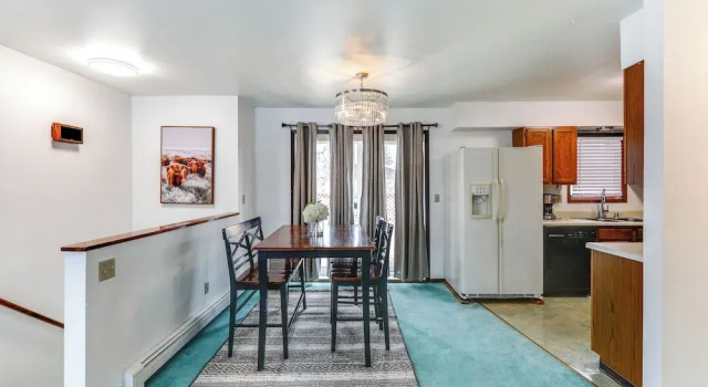 Near Dtwn & Pioneer Park: Fairbanks Home w/ Deck!, Reserva ahora Casa o chalet Hoteles en Alaska con aparcamiento, Aparcamiento