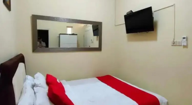 Beautiful Double Room With Ac and Wifi in Central Bogor