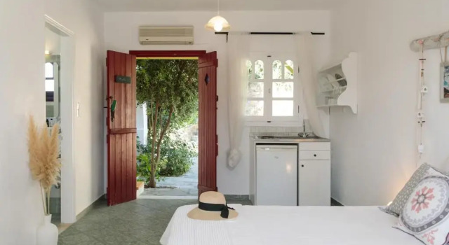 Студия Deluxe Palatiana Agriturismo-Philoxenia Cottages Retreat
