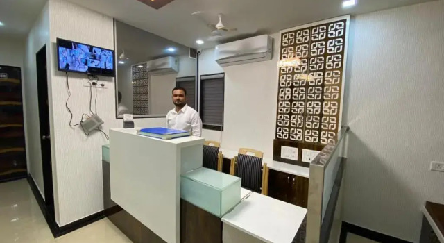Hotel Divine