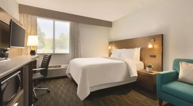 Standard Doppel Zimmer Radisson Hotel Grand Rapids Riverfront
























Jetzt buchen