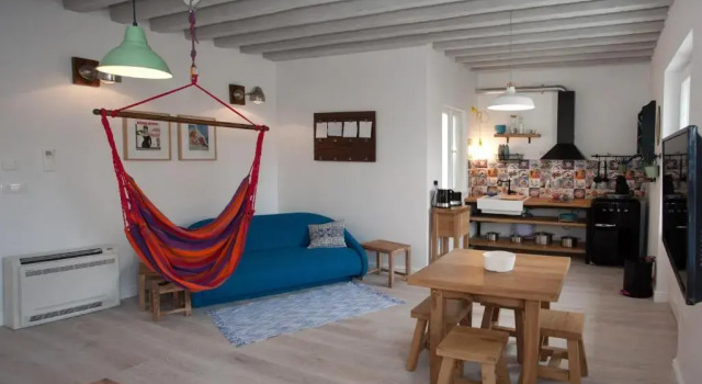Студия Apartments Central Chic and Cozy