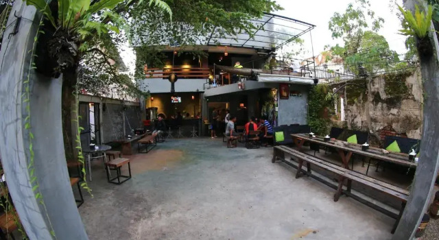 Bat & Arrow, Rezerwuj Hotel Padang Sumatra