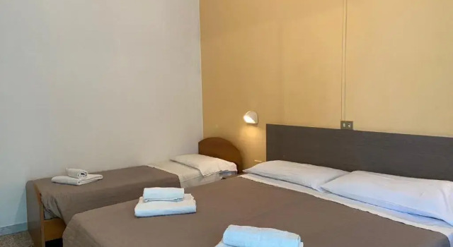 Трёхместный номер Standard Hotel Britta