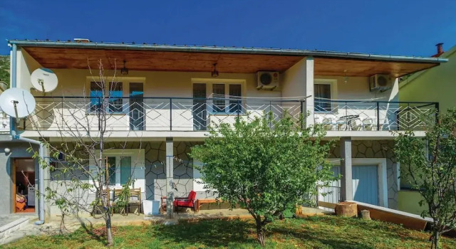 Beautiful Home in Senj With Wifi and 2 Bedrooms, Prenota Hotel Segna 