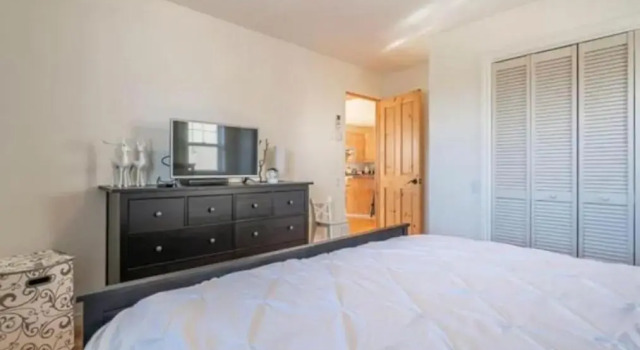 Magnificent 2BR 2B Unit with Golf Course and Mountain Views, Rezervasyon Otel Mont-Tremblant Village 