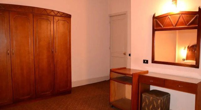 Louris Inn