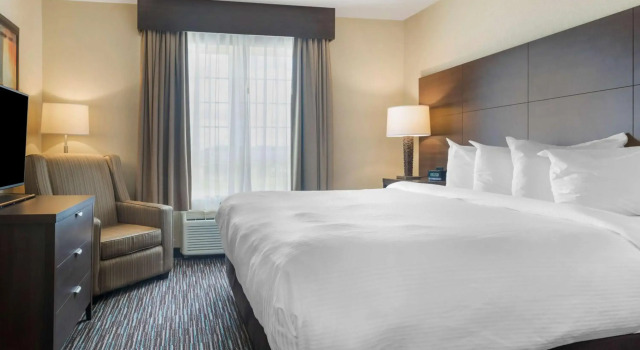 BEST WESTERN PLUS Saint John Hotel & Suites, Book Hotel SPA-hoteller i New Brunswick, SPA