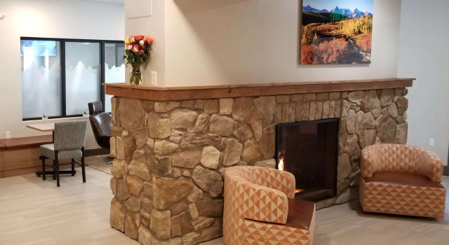 Microtel Inn & Suites by Wyndham Georgetown Lake, Book Hotel Hoteller i Georgetown med pool, Swimmingpool