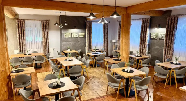 Gościniec nad Suchą Wodą, Book Hotel Hoteller i Lillepolen med parkering, Parkering